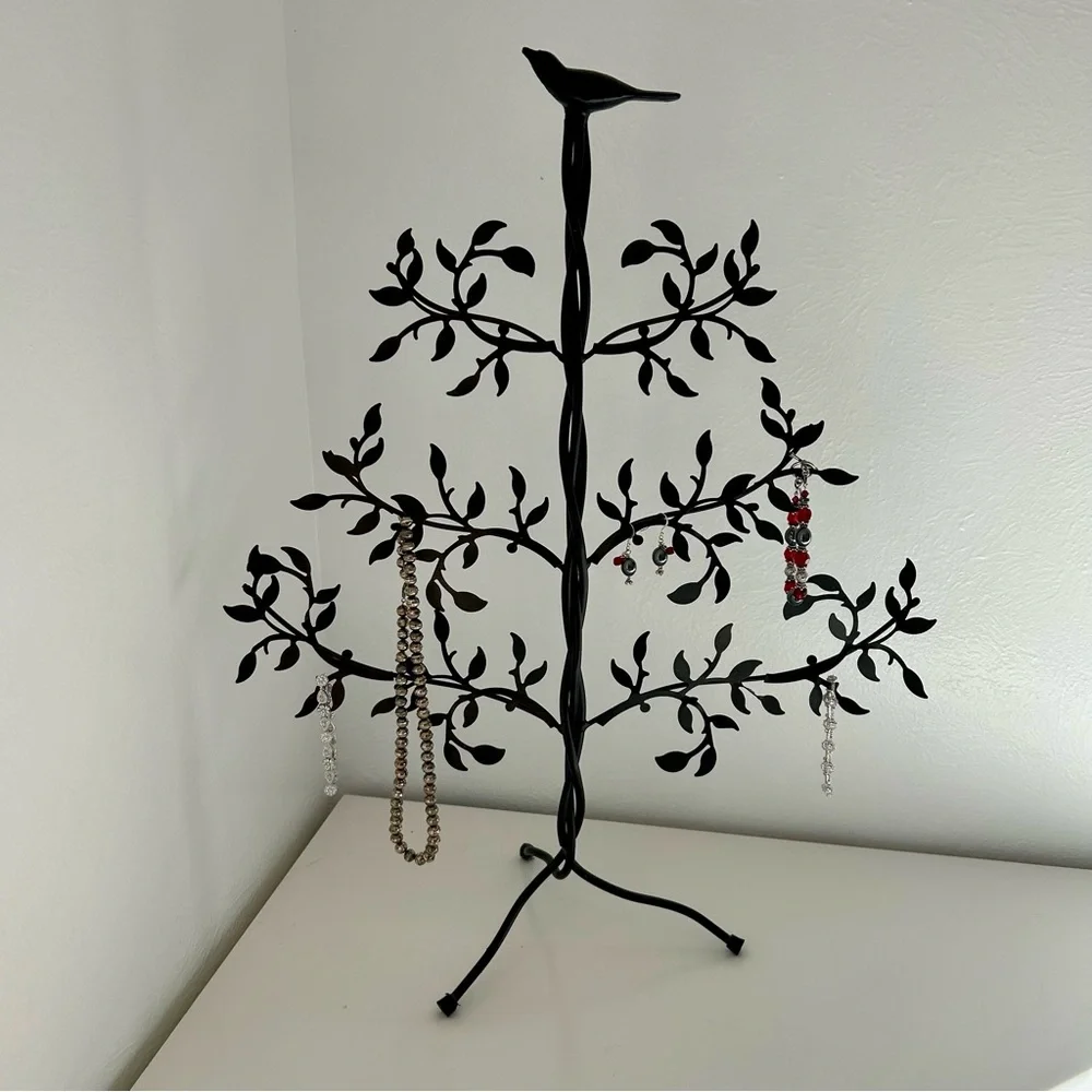 EUC Bird Winnipeg Jewlery Vintage Tree Stand Bkack and Brown Patina 24”T 18”W - Picture 2 of 7